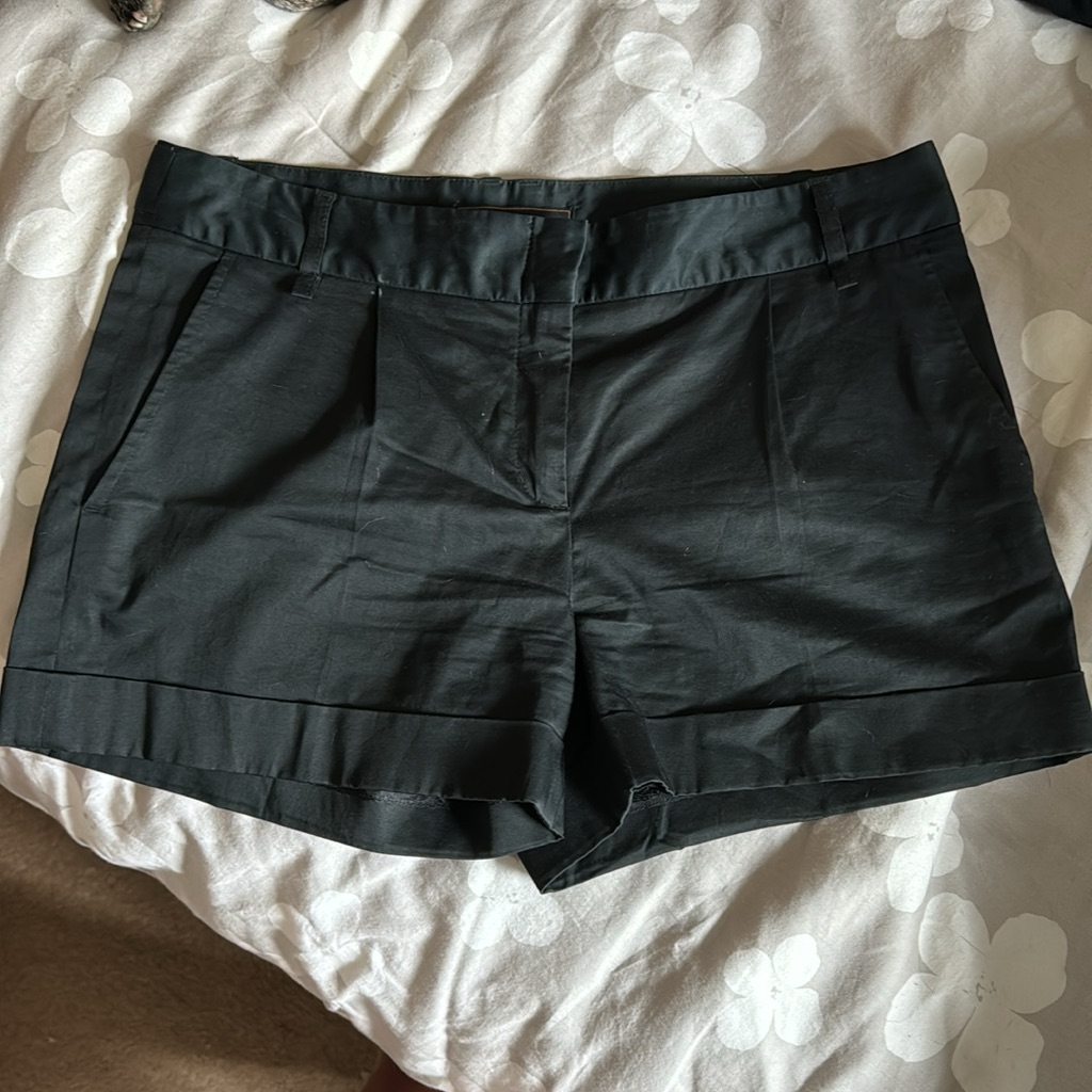 Bcbgmaxazria Symone Black Shorts